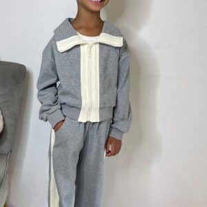 Ensemble gris