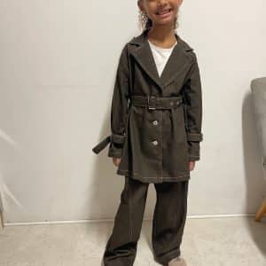 Ensemble brown